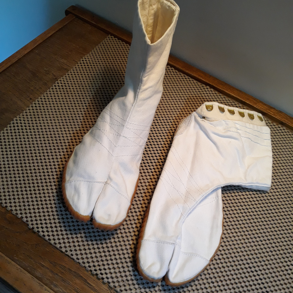Ninja Shoes Sz 9  $33  $35